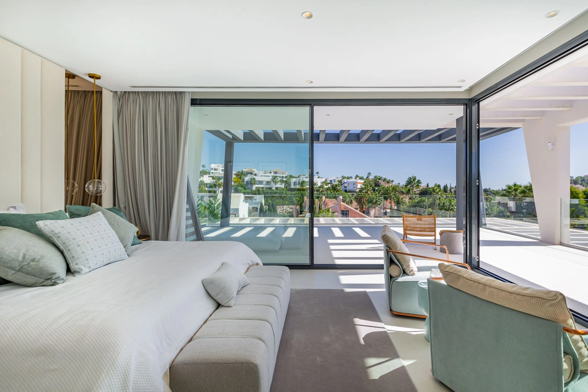 Villa for sale in Nueva Andalucia, Marbella