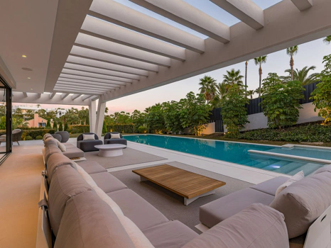Villa for sale in Nueva Andalucia, Marbella