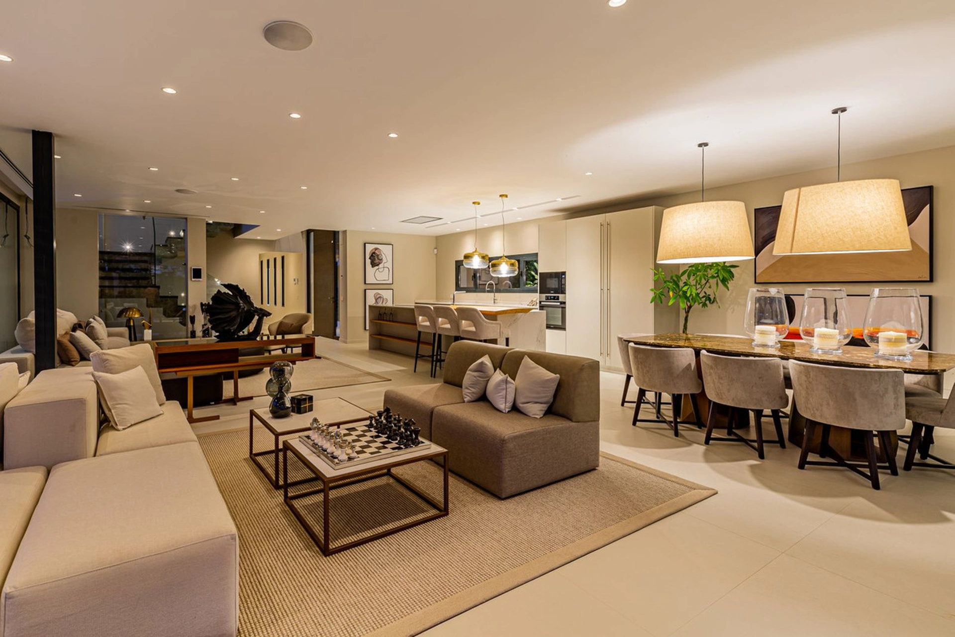 Villa for sale in Nueva Andalucia, Marbella