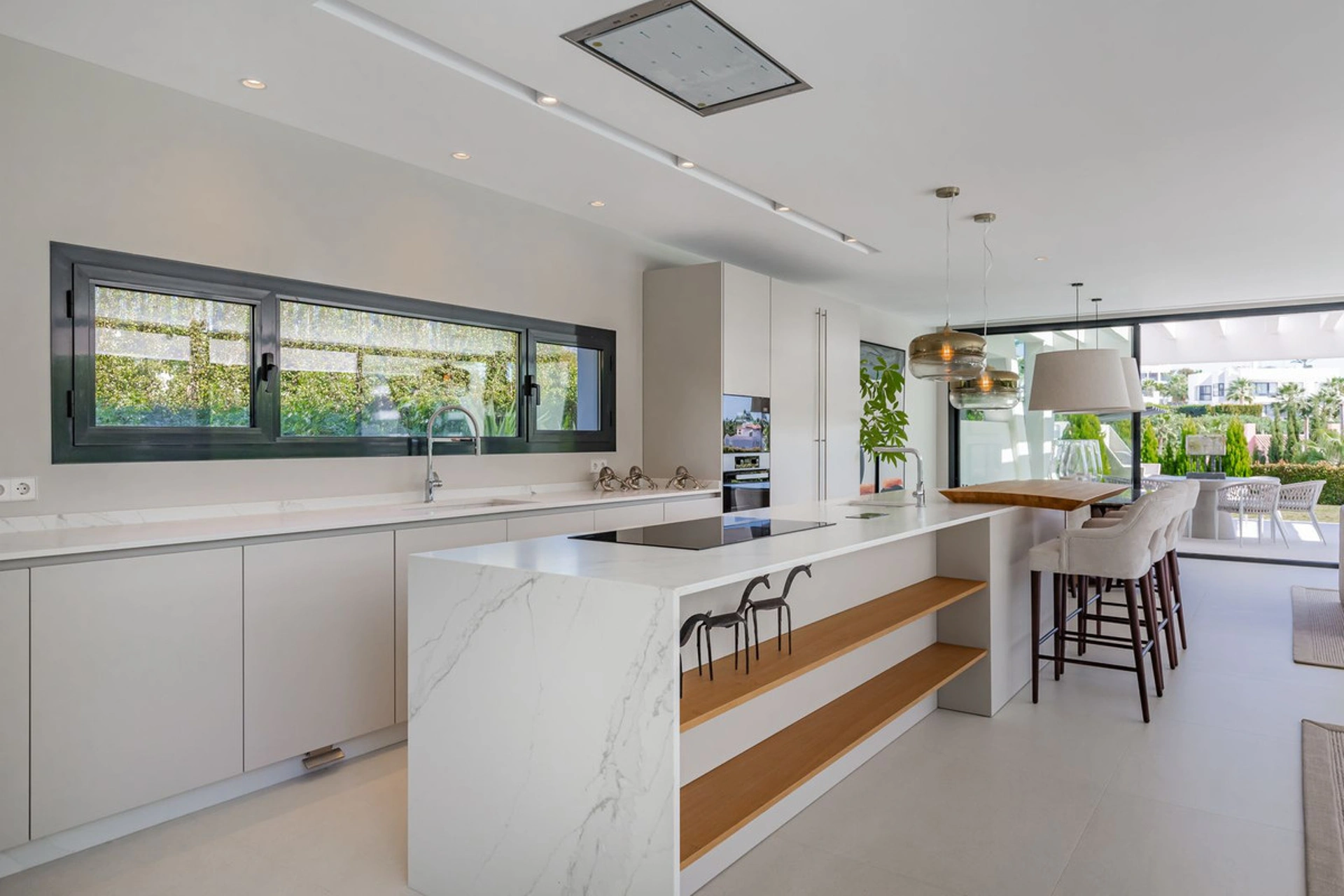 Villa for sale in Nueva Andalucia, Marbella