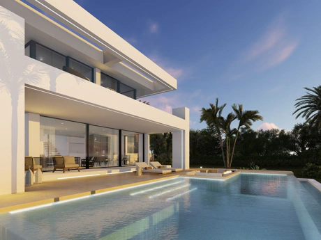Villa for sale in Estepona