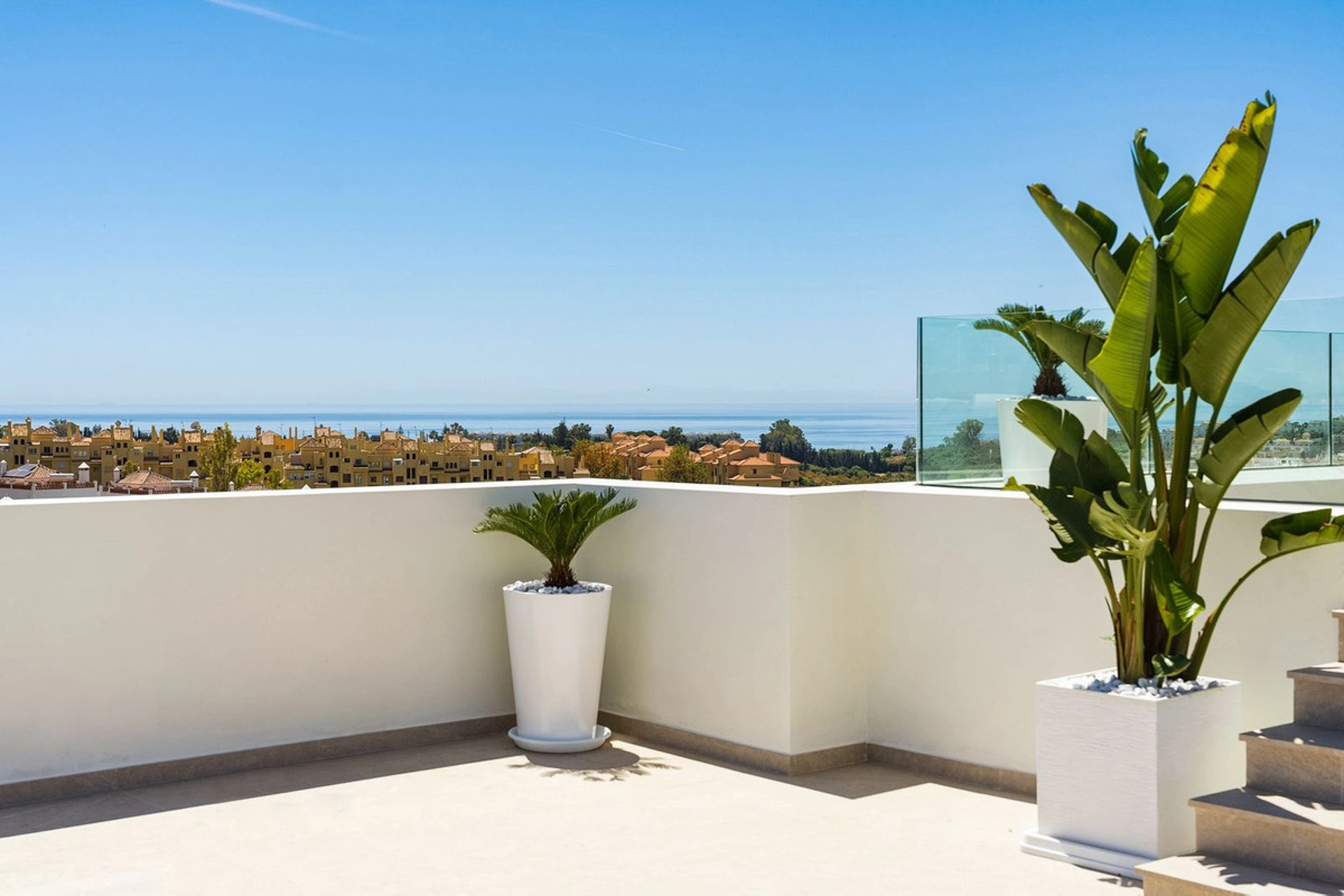 Villa for sale in Benahavis
