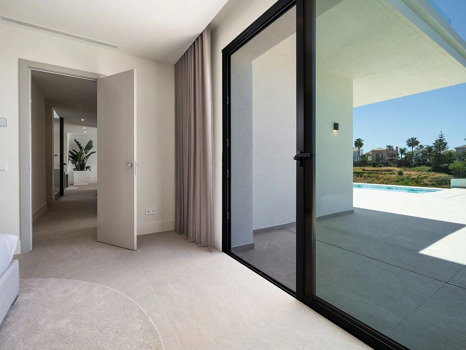 Villa for sale in Benahavis
