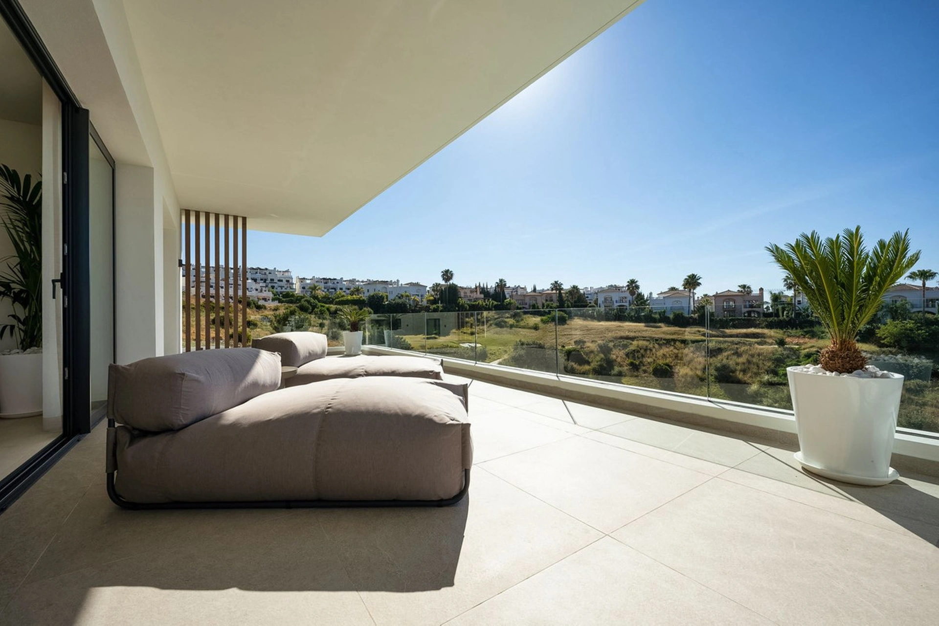 Villa for sale in Benahavis