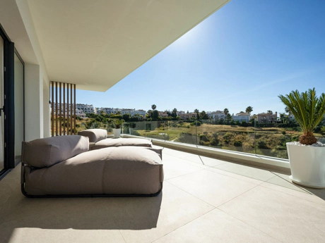 Villa for sale in Benahavis
