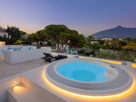 Villa for sale in Marbella