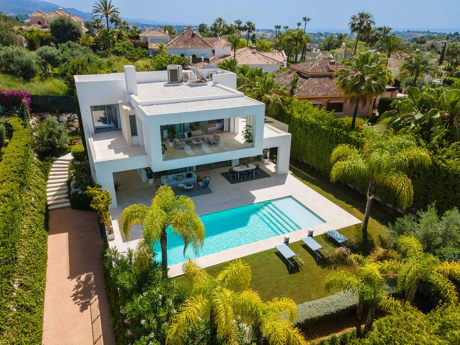 Villa for sale in Marbella
