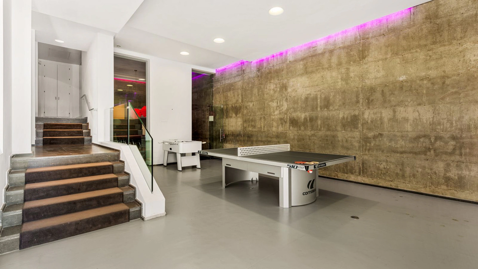 Villa for sale in Benahavis