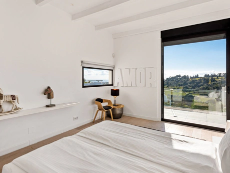 Villa for sale in Benahavis