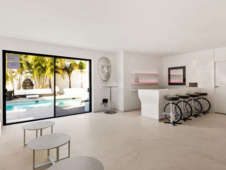 Villa for sale in Benahavis