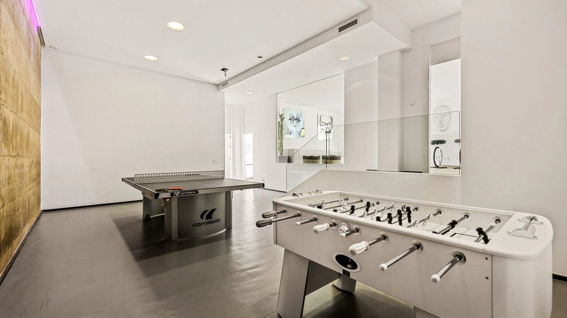 Villa for sale in Benahavis