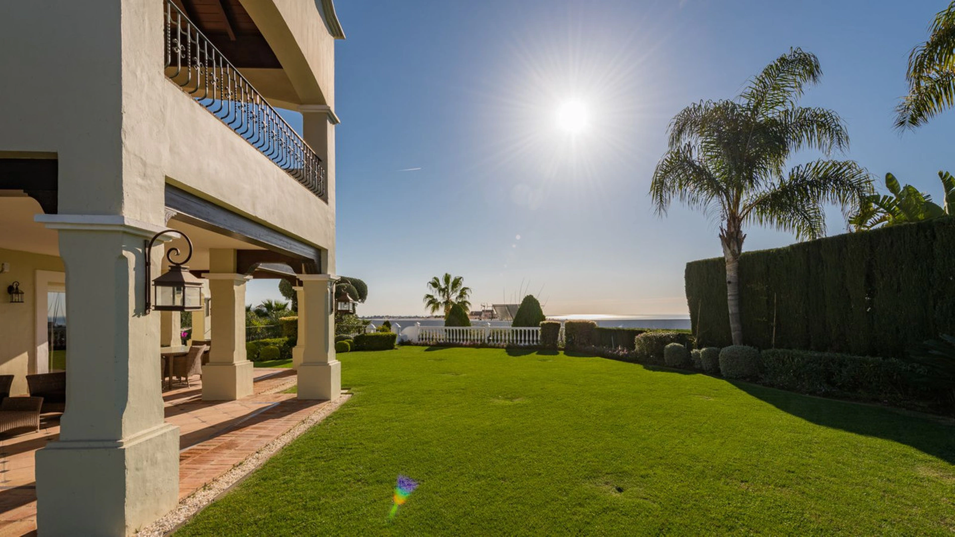 Villa for sale in Benahavis