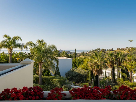 Villa for sale in Benahavis