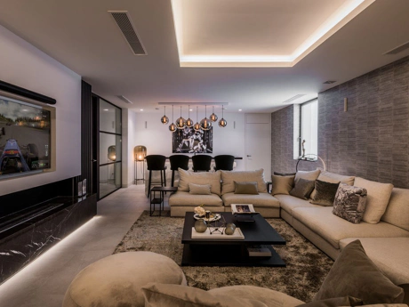 Villa for sale in Benahavis