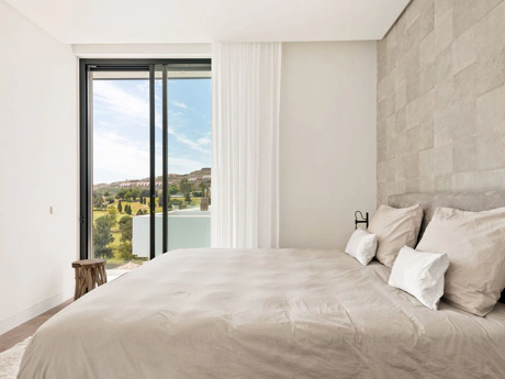 Villa for sale in Benahavis