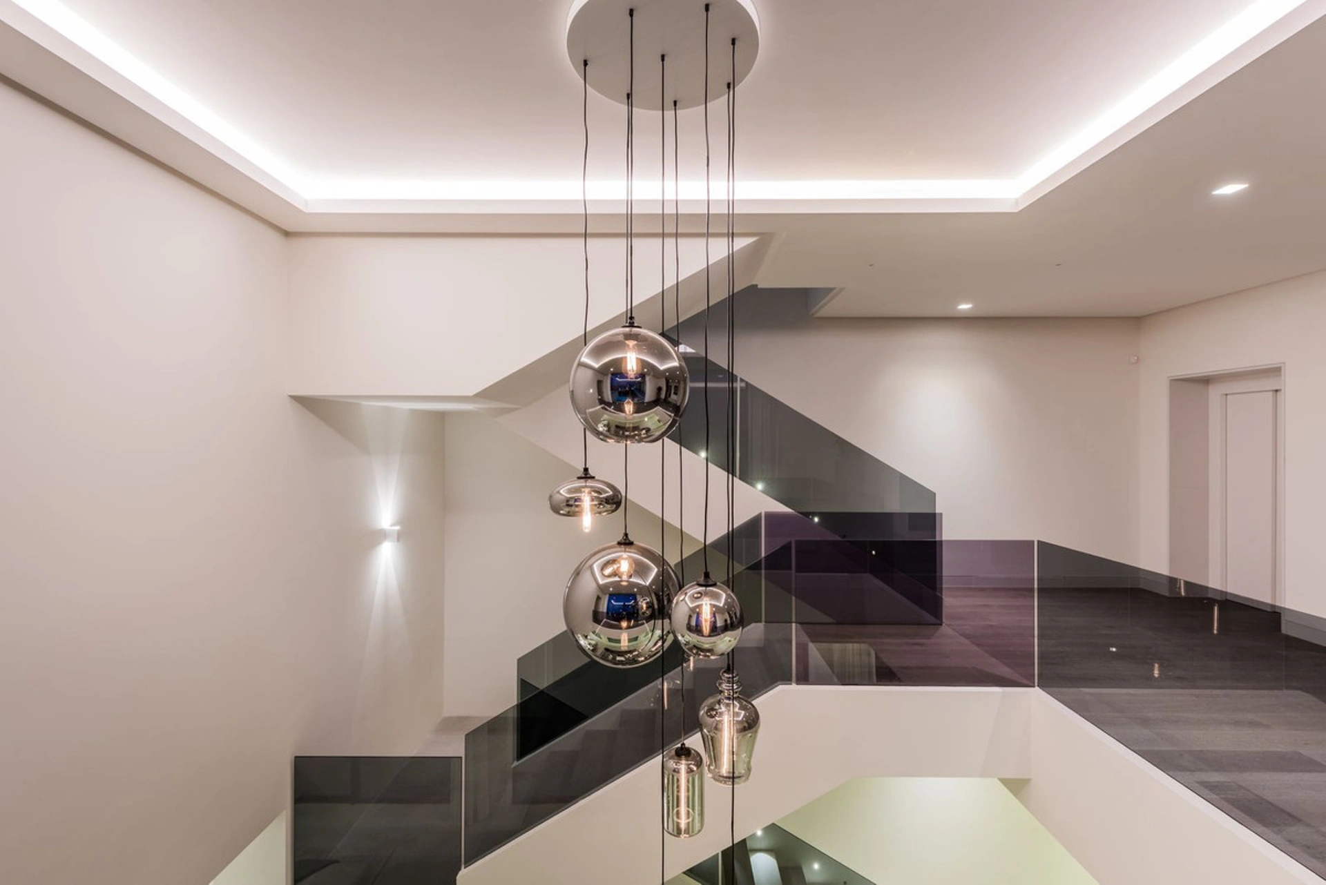 Villa for sale in Benahavis