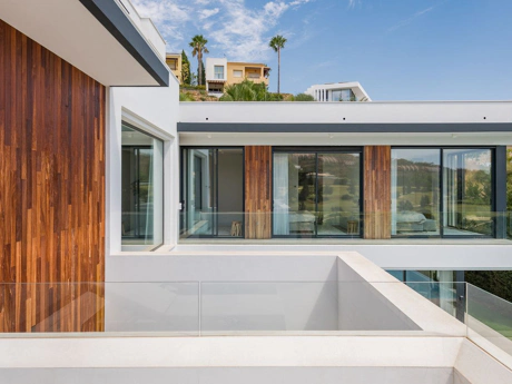 Villa for sale in Benahavis