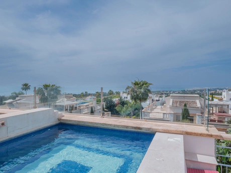 Town House for sale in Marbella