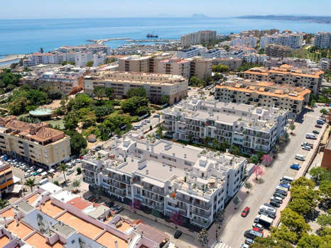 Apartment for sale in Estepona