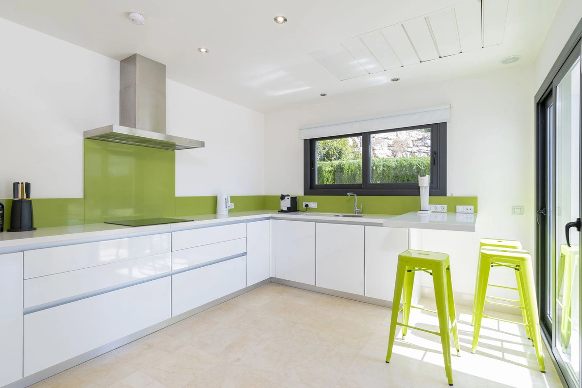 Villa for sale in Benahavis