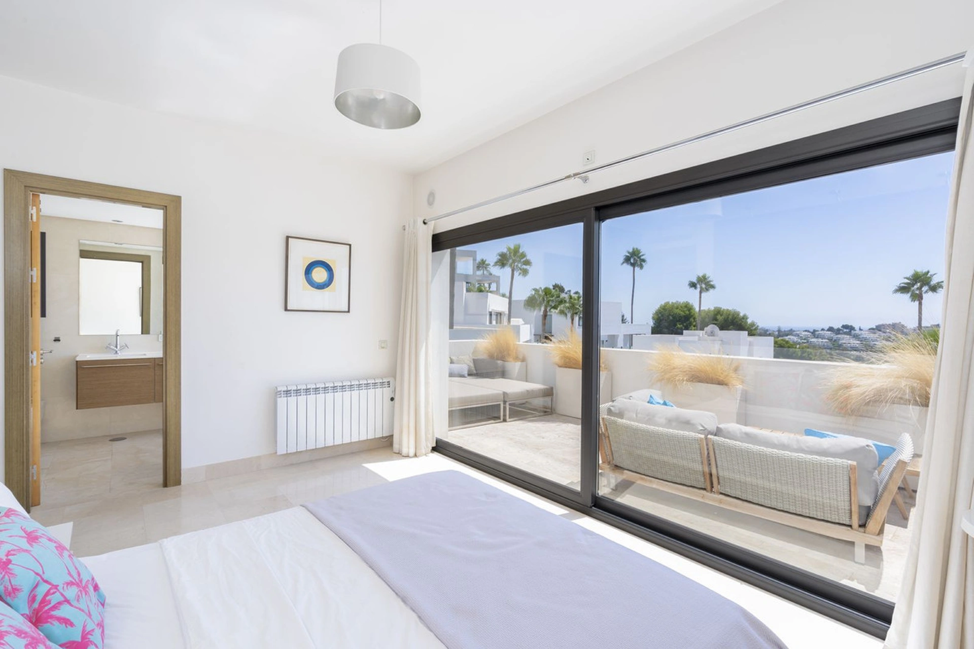 Villa for sale in Benahavis