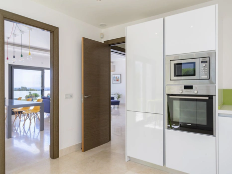 Villa for sale in Benahavis