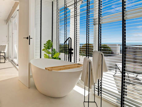 Apartment for sale in Benahavis