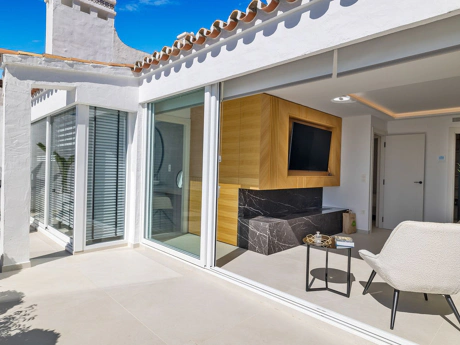 Apartment for sale in Benahavis