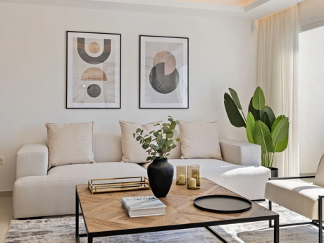 Apartment for sale in Benahavis