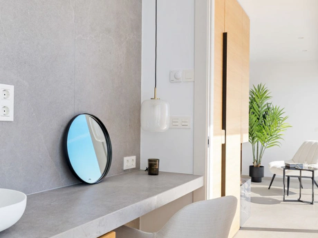 Apartment for sale in Benahavis