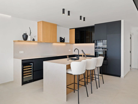Apartment for sale in Benahavis