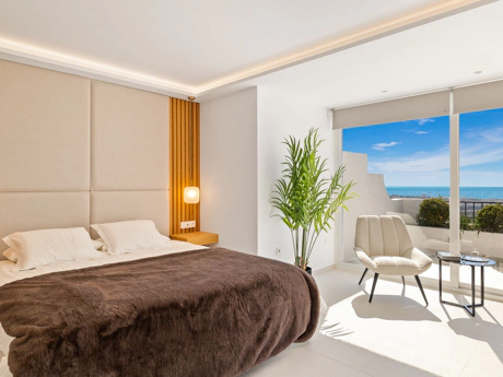 Apartment for sale in Benahavis