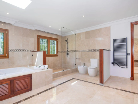 Villa for sale in Marbella