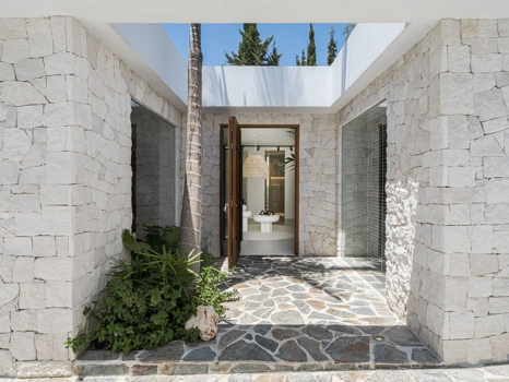 Villa for sale in Marbella