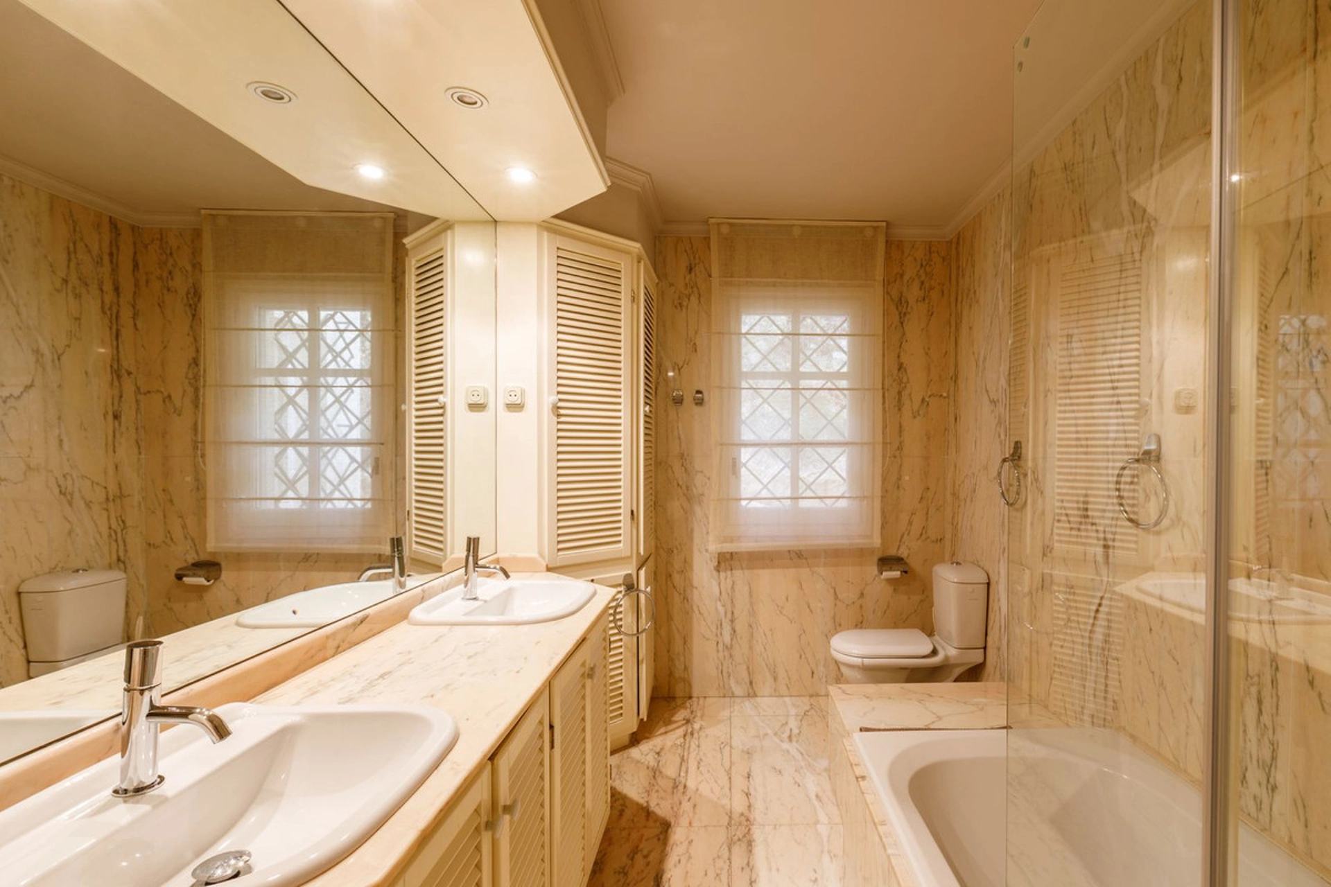 Villa for sale in Mijas