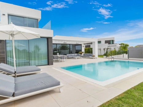 Villa for sale in Marbella