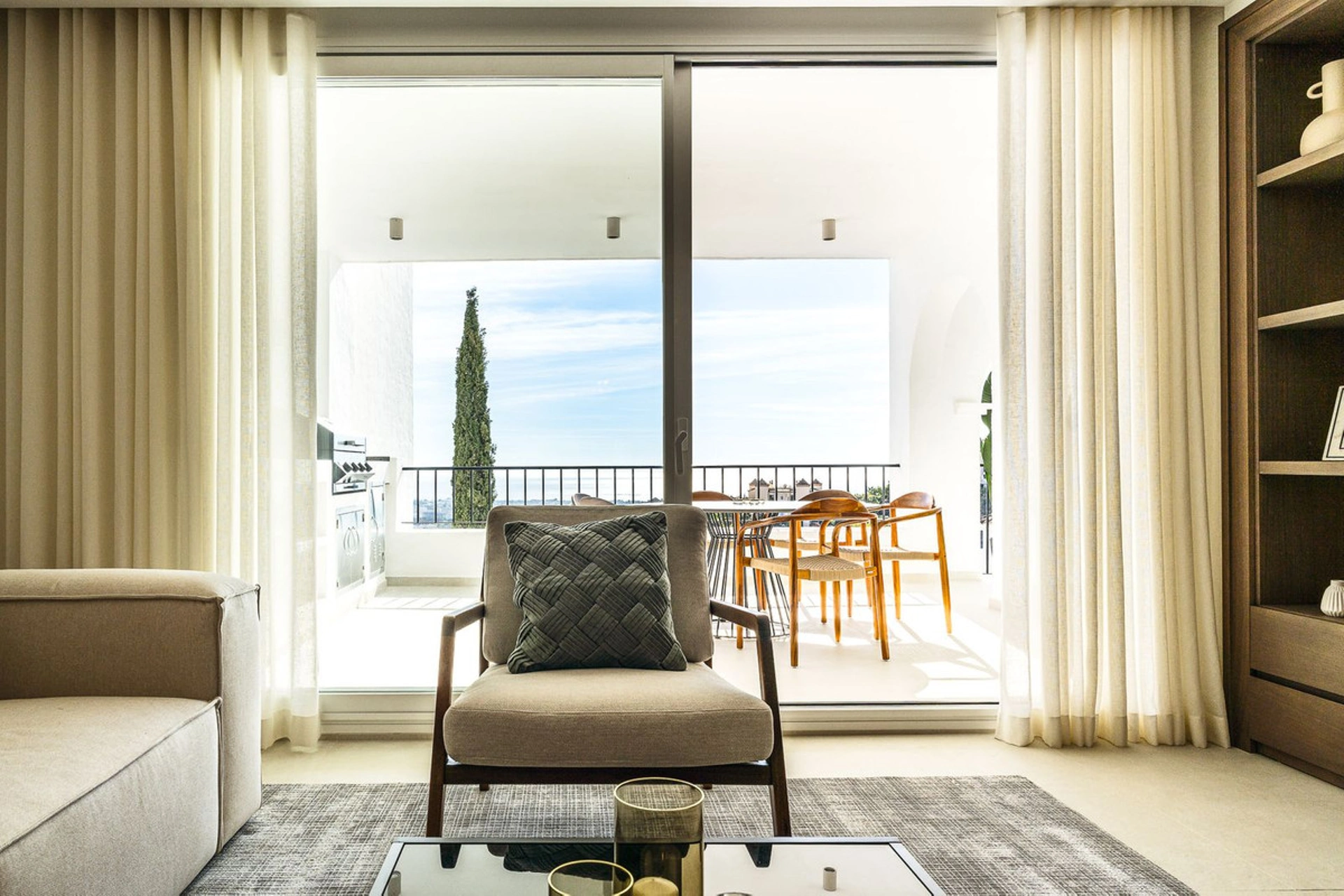 Apartment for sale in Benahavis