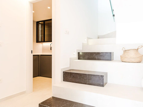 Apartment for sale in Benahavis