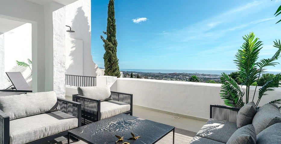 Apartment for sale in Benahavis