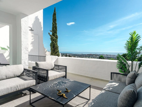 Apartment for sale in Benahavis