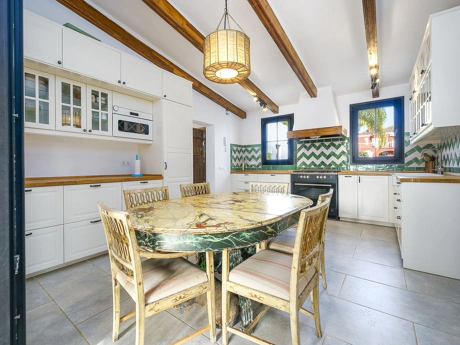 Villa for sale in Marbella