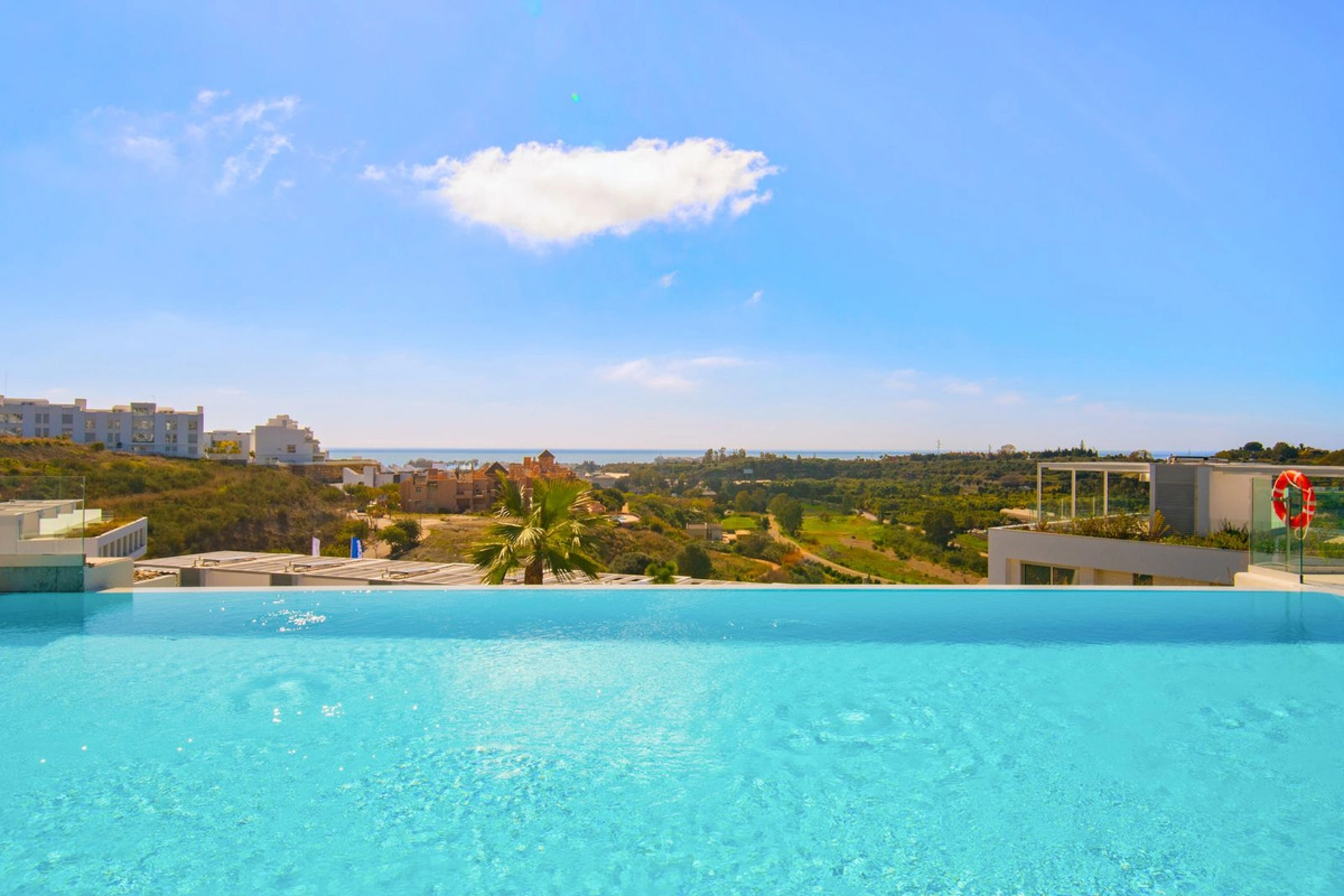 Apartment for sale in Estepona
