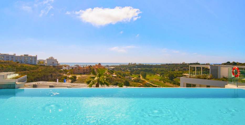 Apartment for sale in Estepona