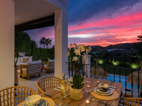 Villa for sale in Benahavis