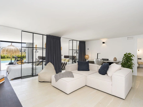 Villa for sale in Benahavis