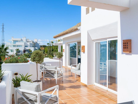 Penthouse for sale in Estepona