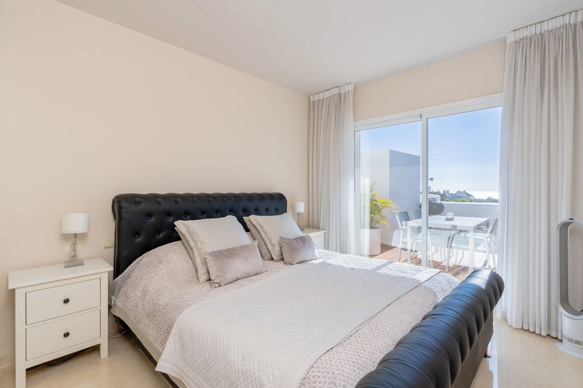 Penthouse for sale in Estepona