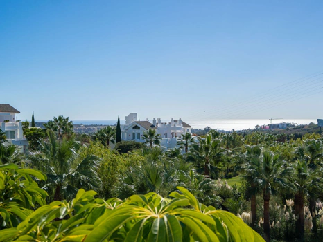 Penthouse for sale in Estepona