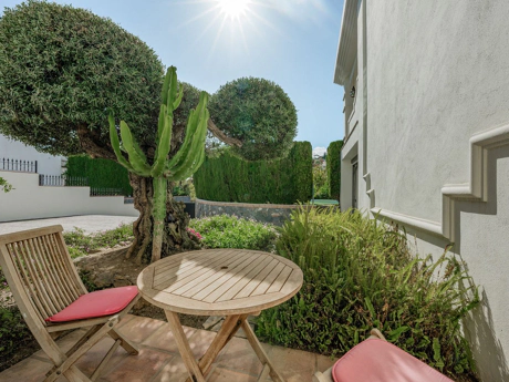 Villa for sale in Benahavis