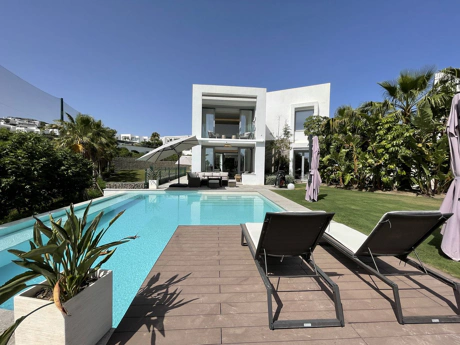 Villa for sale in Marbella